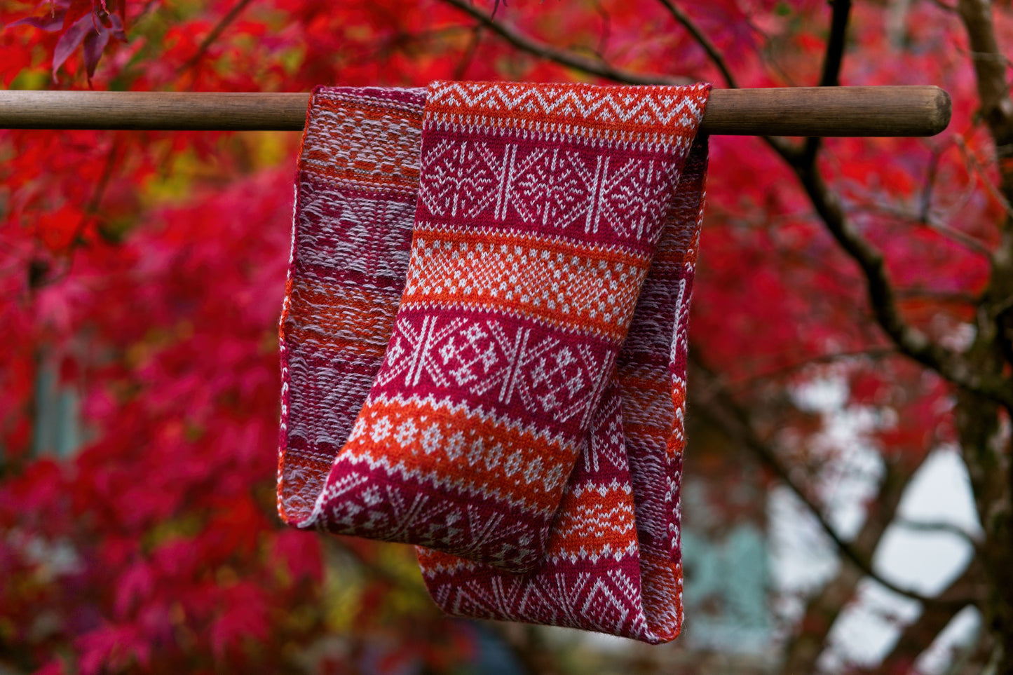 Endless Scarf - Scarlet Elfcup / Coron borffor